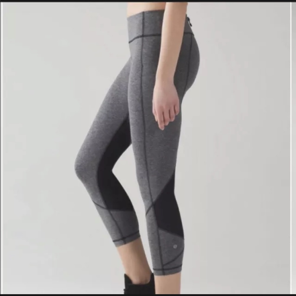Lululemon Gray Pace Rival 22” Crop Leggings size 2